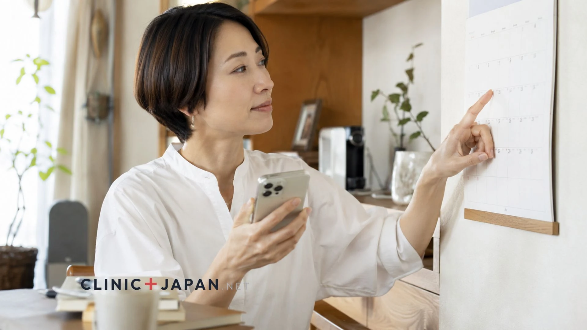 医療脱毛の間隔と通う期間 — 毛周期に合わせたペースを示す図版